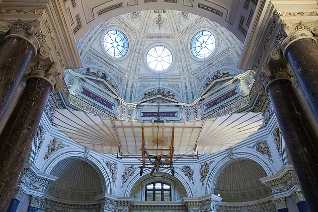 The domed central hall of the Naturhistorisches Museum in Vienna