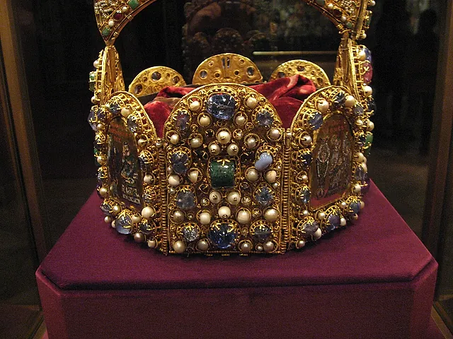 The Imperial Crown of the Holy Roman Empire on red velvet in the Secular Treasury